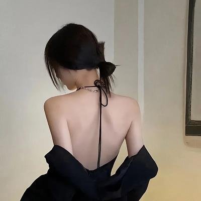 黑玫瑰公寓海报